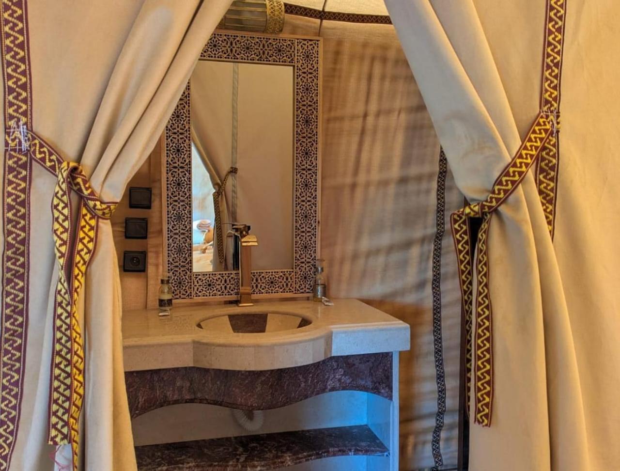 Unique Sahara Camp Hotel Мерцуга Екстериор снимка